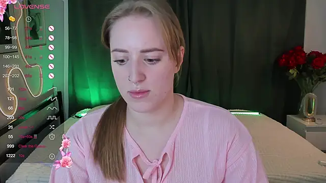 Alice Cire online show from 12/05/25, 02:14