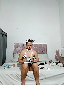 Amanda39 online show from 10/27/25, 08:57