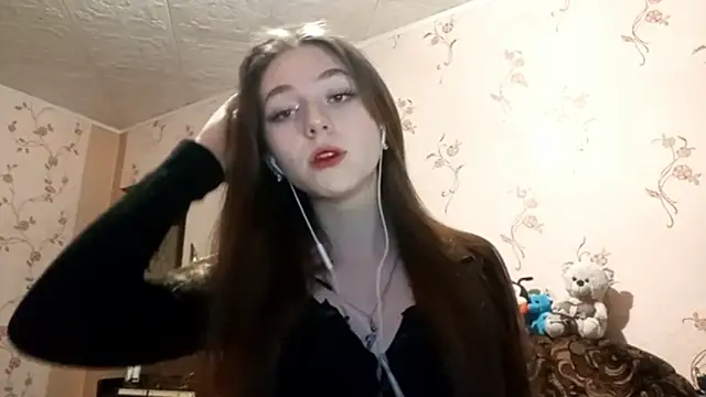 Sophiecuttie online show from 09/28/25, 02:11