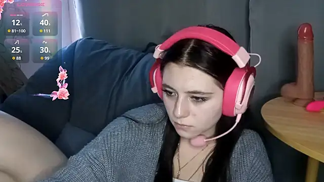 Sophiecuttie online show from 10/16/25, 03:46