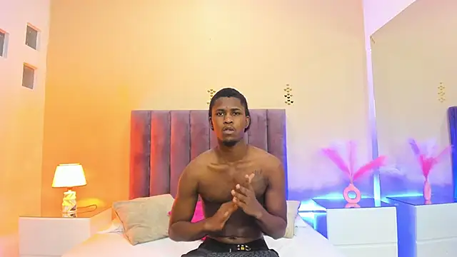 Kiaraa y Her Crazy online show from 12/19/25, 03:57