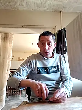Snapshot of frederic198 chatting on 04/29/26, 05:30 frederic198 online show from 04/29/26, 05:30