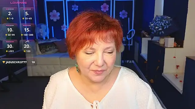 Kira Kenett online show from 11/25/25, 06:57