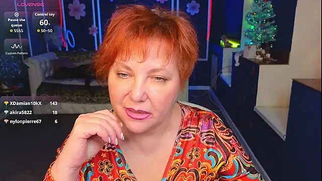 Kira Kenett online show from 12/15/25, 03:27