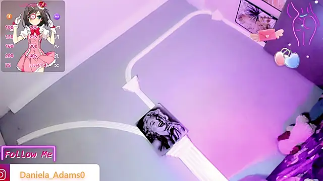 Daniela-AdamsXx online show from 10/22/25, 09:03