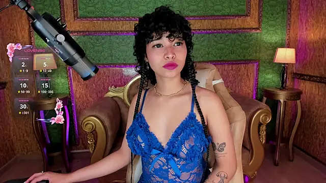 DaniCollinn  online show from 10/01/25, 08:59