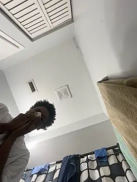 dmmeformerch online show from 04/01/26, 03:09