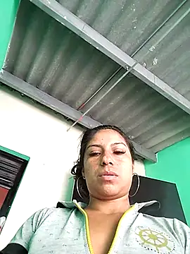 AnggelicaSwan21 online show from 09/30/25, 03:17