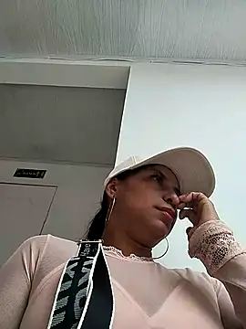 AnggelicaSwan21 online show from 11/20/25, 04:40