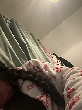 valentinalamont online show from 01/14/26, 11:42