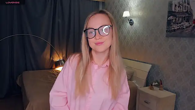 SoonMoor online show from 11/12/25, 06:08