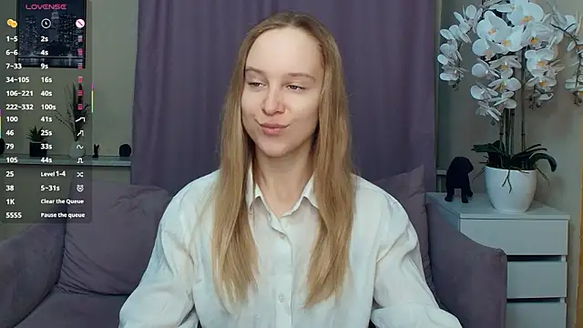 SoonMoor online show from 03/17/26, 06:44