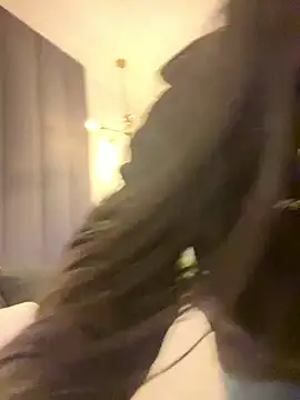 TiffanyyLam online show from 01/08/26, 11:56