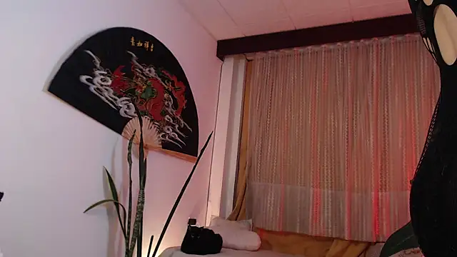 Ellyuwuw online show from 03/19/26, 12:36