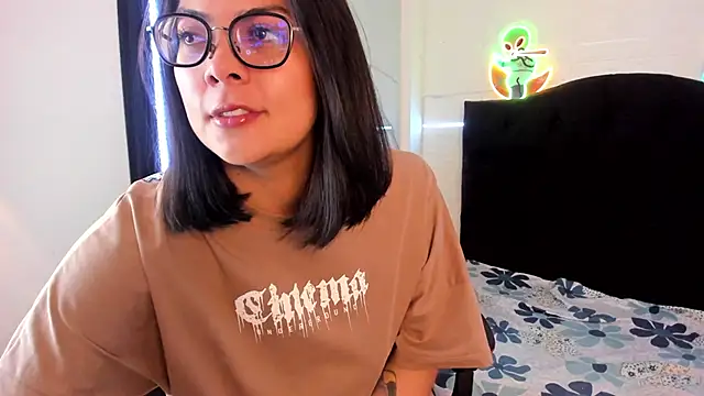 LolaXXXperience online show from 09/17/25, 11:12