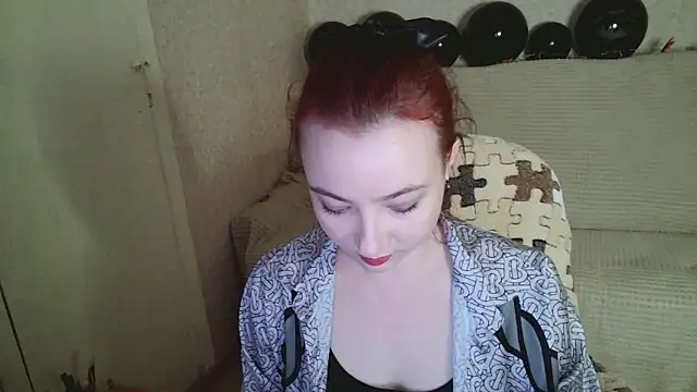 Micky Wood online show from 11/12/25, 03:34