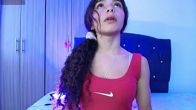 Snapshot of Ruby_Whispers chatting on 09/18/25, 11:56 Ruby Whispers online show from 09/18/25, 11:56