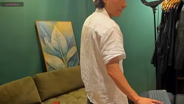 enzo steel online show from 10/19/25, 06:52