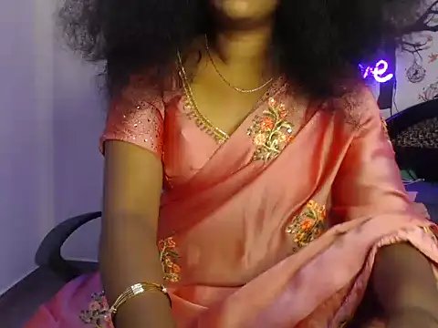 Snapshot of Zellybean_telugu chatting on 10/21/25, 05:46 Zellybean telugu online show from 10/21/25, 05:46