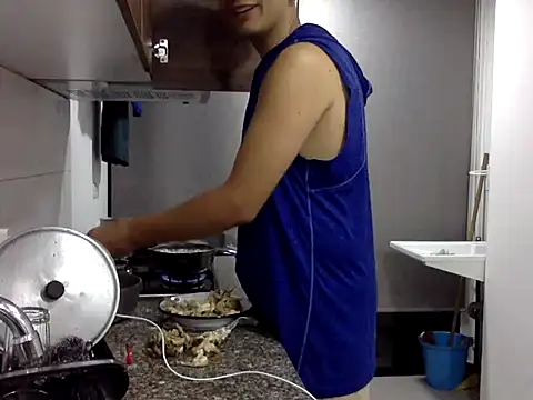 Snapshot of KianxxTeach chatting on 10/15/25, 01:28 KianxxTeach online show from 10/15/25, 01:28