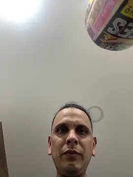 Snapshot of KianxxTeach chatting on 11/19/25, 01:05 KianxxTeach online show from 11/19/25, 01:05