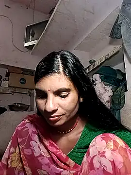 Snapshot of Mansi_ji chatting on 09/08/25, 04:28 Mansi ji online show from 09/08/25, 04:28