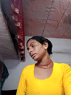 Snapshot of Mansi_ji chatting on 10/02/25, 01:40 Mansi ji online show from 10/02/25, 01:40