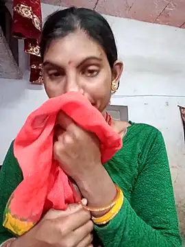 Snapshot of Mansi_ji chatting on 10/06/25, 09:34 Mansi ji online show from 10/06/25, 09:34