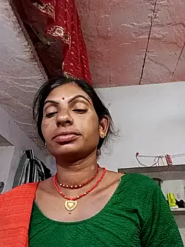 Snapshot of Mansi_ji chatting on 10/11/25, 11:47 Mansi ji online show from 10/11/25, 11:47