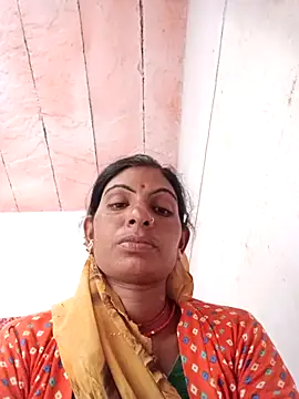 Snapshot of Mansi_ji chatting on 10/18/25, 06:58 Mansi ji online show from 10/18/25, 06:58