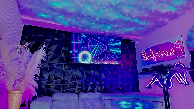 Naomy Alvaradoo online show from 10/21/25, 07:25