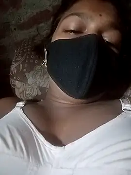 Snapshot of vandana_babi chatting on 10/17/25, 12:36 vandana babi online show from 10/17/25, 12:36