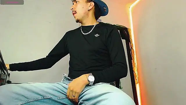 liamty luxor online show from 02/04/26, 03:23