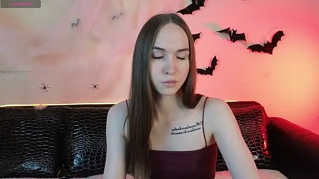 Angeel Kate online show from 10/22/25, 06:35