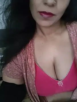 Snapshot of Deepa_Sharma143 chatting on 06/02/26, 01:40 Deepa Sharma143 online show from 06/02/26, 01:40