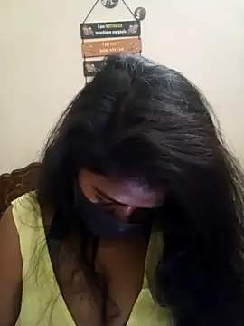 HAANNIAA online show from 12/19/25, 04:25