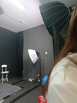 Xxq-20 online show from 10/15/25, 07:19