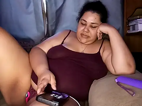 xlatinastar online show from 12/03/25, 03:43