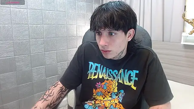 Iantwink18 online show from 11/19/25, 03:12