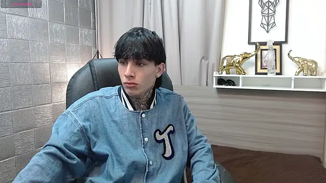 Iantwink18 online show from 02/24/26, 07:34