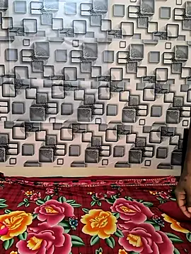 Family02 online show from 11/13/25, 05:23