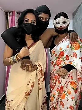 Family02 online show from 02/13/26, 05:20