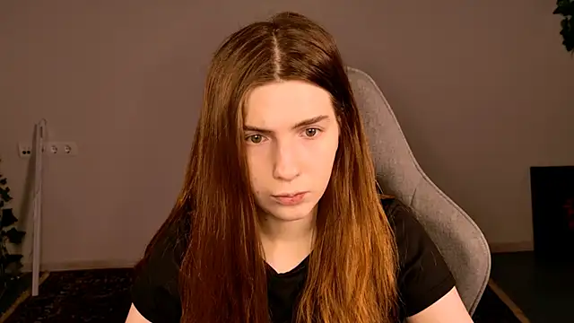 AliceCUNTach online show from 11/28/25, 05:10