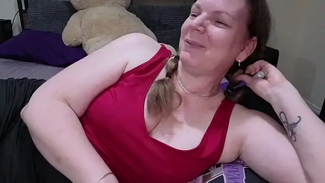 aussiepeaches online show from 02/09/26, 01:37