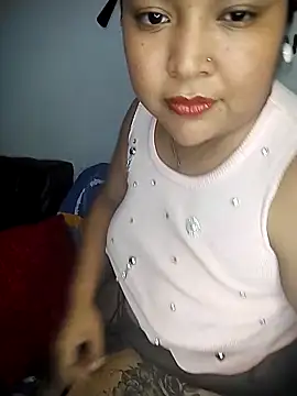 Angelly ricura online show from 12/17/25, 03:34