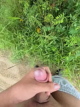 winter0cold  online show from 10/27/25, 02:37