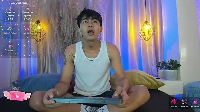 arion sherwind online show from 09/19/25, 08:09