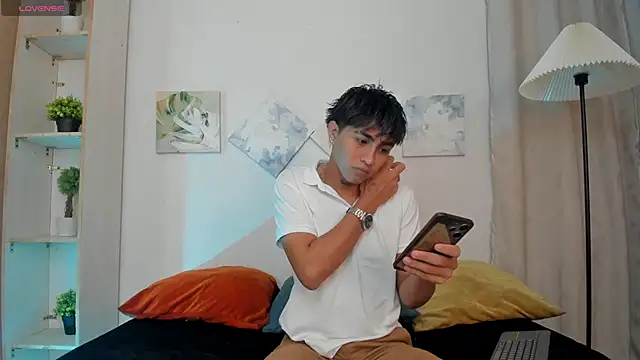 arion sherwind online show from 11/08/25, 10:52