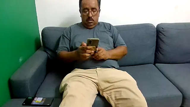 HomHot47 online show from 10/17/25, 02:26