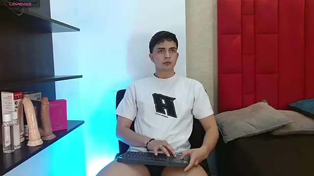 Cady Hot online show from 11/25/25, 08:31